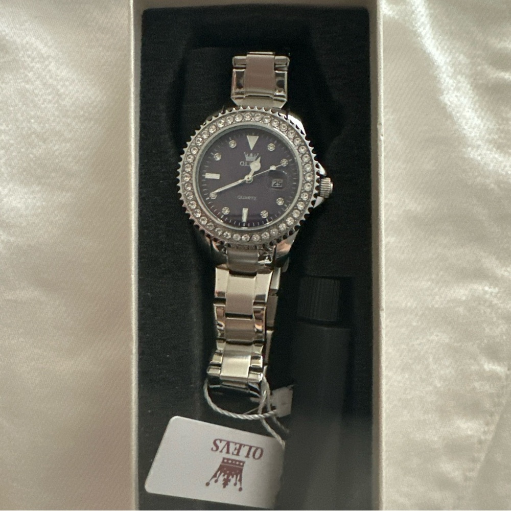 Women's Silver and Purple Quartz Watch - Picture 5 of 5